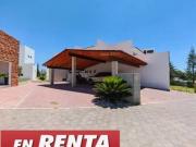 CASA EN RENTA