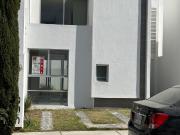 Casa en renta 3 rec. condominio Barlovento Aguascalientes