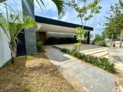 Casa en renta 3 recamaras alberca jacuzzi acabados lujo...