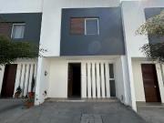 CASA EN RENTA 3 RECÁMARAS EN CONDOMINIO TESISTAN A 10... CASA EN RENTA 3 RECÁMARAS EN CONDOMINIO TESISTAN A 10...