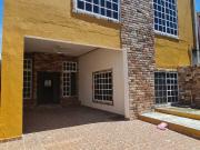 CASA EN RENTA. 4 RECAMARAS. CARMEN, CAMPECHE