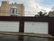 Casa en RENTA