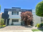 CASA EN RENTA 999 LOMAS 1