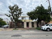 CASA EN RENTA A SOLO UNA CUADRA AV. MEXICO, COL. LADRON...