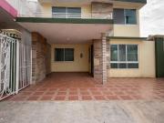 Casa en Renta a unas cuadras del Hospital Regional de 3...