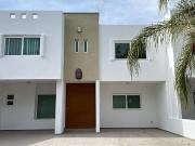 CASA EN RENTA AL NORTE ZONA TEC