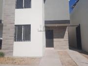 CASA EN RENTA AL PONIENTE DE SALTILLO EN FRACC. TRIANA