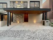 Casa en Renta Altozano, Recámara P/B, Sala de Tv, Jardín...