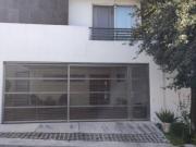 Casa en RENTA ameublada en colonia privada Cumbres Monterrey