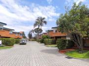 Casa en renta amoblada con patio sector Av de los...