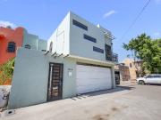 CASA EN RENTA AMUEBLADA