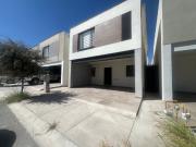 CASA EN RENTA AMUEBLADA