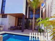 CASA EN RENTA AMUEBLADA CON ALBERCA PRIVADA Y ROOF...