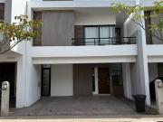 CASA EN RENTA AMUEBLADA EN ALTANA RESIDENCIAL