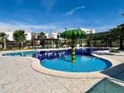 CASA EN RENTA AMUEBLADA EN AZUL MARINO EN CERRITOS