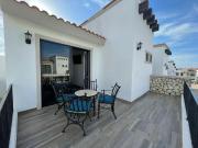 CASA EN RENTA AMUEBLADA EN AZUL MARINO EN CERRITOS