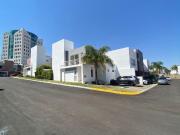 Casa en renta amueblada en Claustros de la Catedral en...