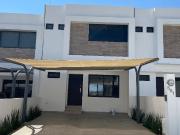 CASA EN RENTA AMUEBLADA EN FRACCIONAMIENTO PRIVADO