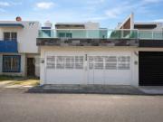 CASA EN RENTA AMUEBLADA EN HACIENDA LOS PORTALES, NUEVO...