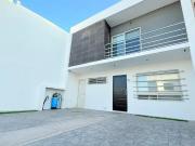 CASA EN RENTA AMUEBLADA EN LOS VIÑEDOS