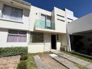 Casa en Renta Amueblada en Porto Alegre Residencial...