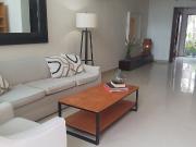 Bonita Casa amueblada con Piscina