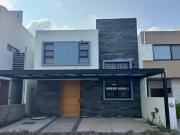 Casa en renta amueblada La Condesa Juriquilla Queretaro