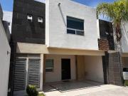 CASA EN RENTA AMUEBLADA SALTILLO CERCA DE PEDRO FIGUEROA