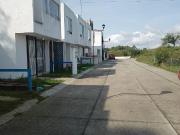 CASA EN RENTA, AMUEBLADA Y CON SERVICIOS, dos y medio...