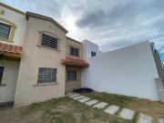 CASA EN RENTA AMUEBLADA Y EQUIPADA EN VALLE ALTO