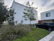 Casa en renta amueblada y sin amueblar en cumbres de lago