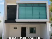 ⭐️ CASA EN RENTA ANUAL SIN MUEBLES EN REAL DEL VALLE COTO 14