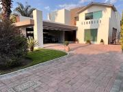 Casa en renta Balvanera frente al campo. 2