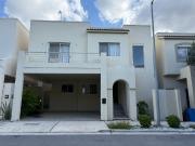 Casa en Renta, Bosques de las Cumbres Sector C
