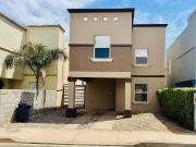 Casa en renta bosques del sol 15000 cuota de mantenimiento