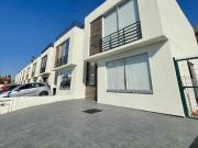 CASA EN RENTA BOSQUES TRES MARÍAS