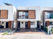 CASA EN RENTA CAANTO DE VERONA RESIDENCIAL ZONA SENDERO