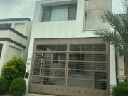 Casa en Renta Cerradas de Cumbres MST