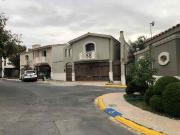 Casa en renta Cerradas de Valle alto, privada cerca de...