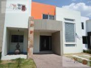 CASA EN RENTA CLAUSTROS DEL RIO