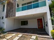 CASA EN RENTA CLUSTER 10 10 10