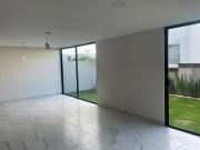 CASA EN RENTA CLUSTER 999 LOMAS DE ANGELOPOLIS 1