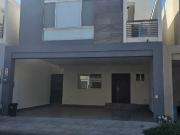 Casa en Renta Col. Puerta de Hierro Monterrey N.L