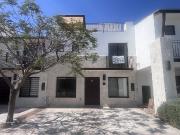 CASA EN RENTA CON 4 RECAMARAS EN CONDOMINIO EN EL...