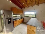 CASA EN RENTA CON ALBERCA, ACATITLÁN, VALLE DE BRAVO