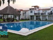 Casa en renta con alberca en Joyas diamante