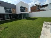 Casa en renta con cuatro recamaras y jardin en Tlaxcala