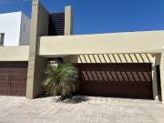 Casa en Renta con depa incluido