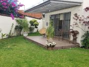 CASA EN RENTA CON JARDIN UN NIVEL Y VIGILANCIA