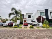 CASA EN VENTA EN VILLAS ESMERALDA